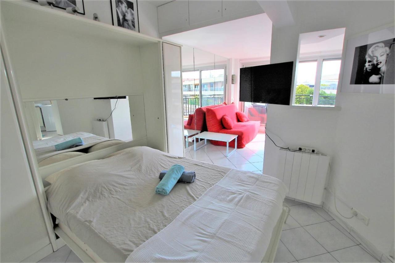 Nice Apartment Last Floor With Terrace And Clear View On The Sea Cannes Esterno foto