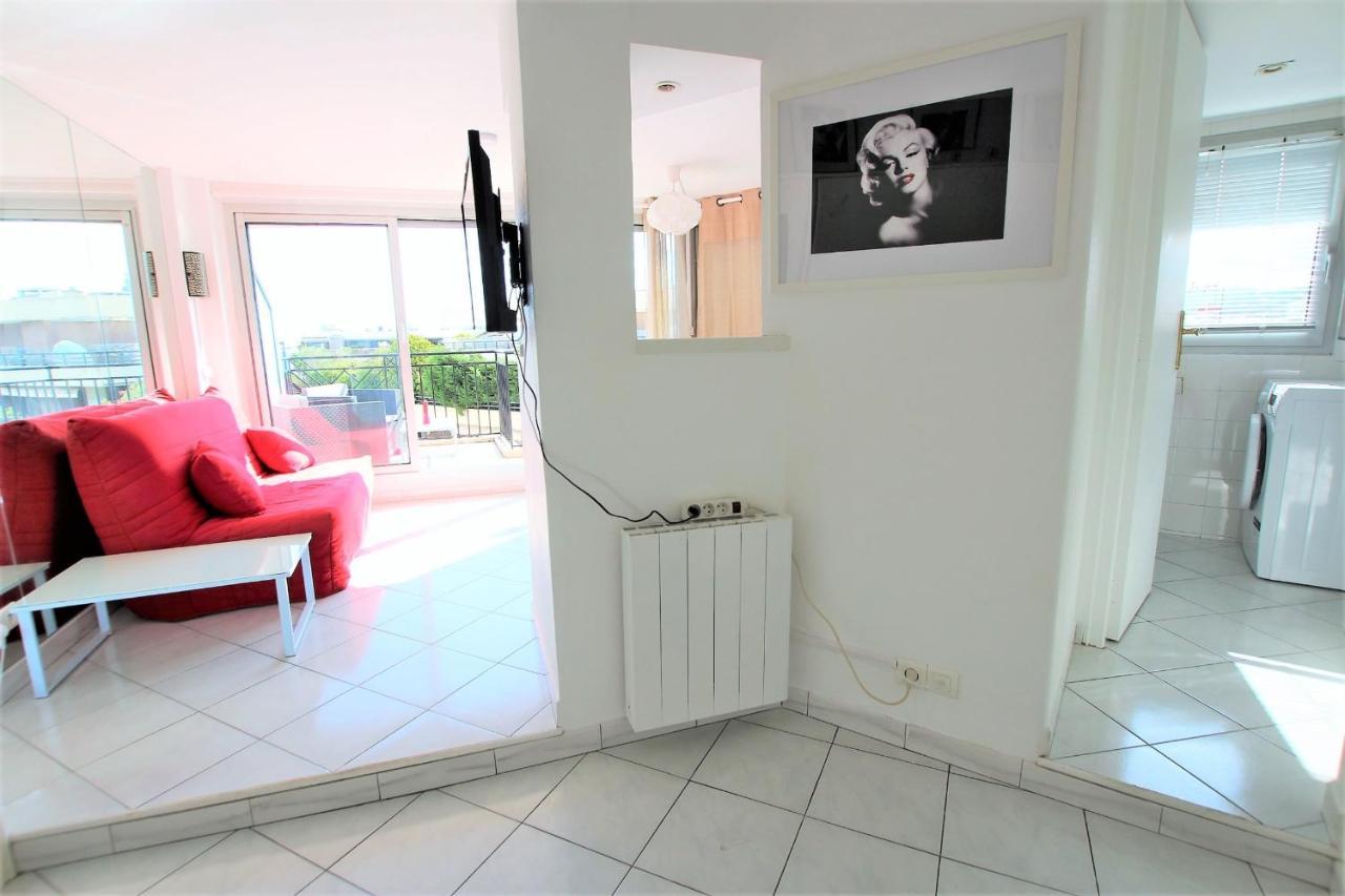 Nice Apartment Last Floor With Terrace And Clear View On The Sea Cannes Esterno foto